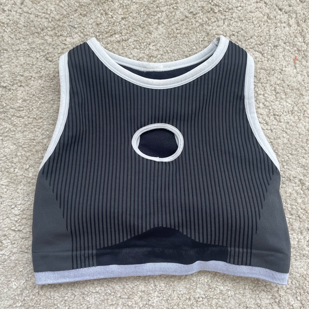 Fabletics Seamless Fusion Low Impact Sports Bra